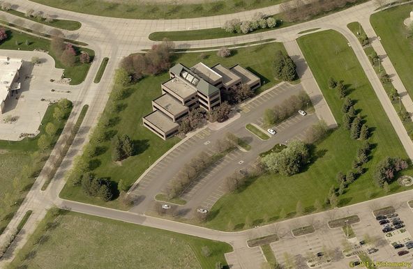 600 Stevens Port Dr, North Sioux City, SD 57049